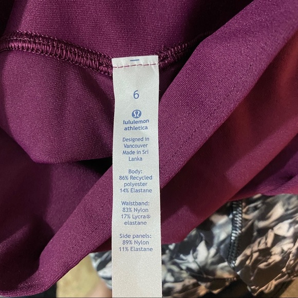 Lululemon • Mapped Out Tight - Picture 8 of 8